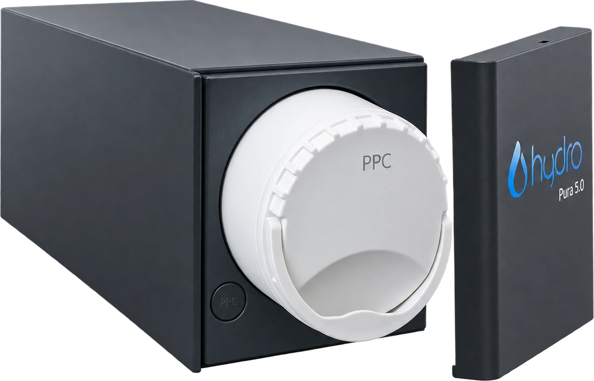 Hydro Pura 5.0 con cartuccia PPC e pannello frontale aperto